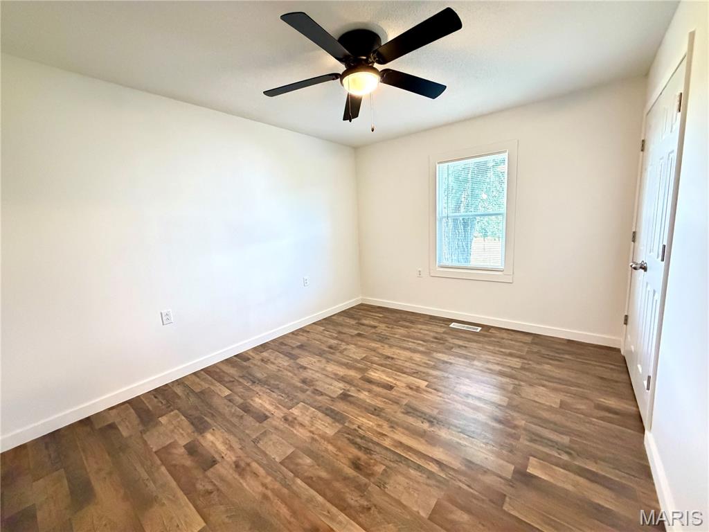 5301 Highway B Property Photo 6