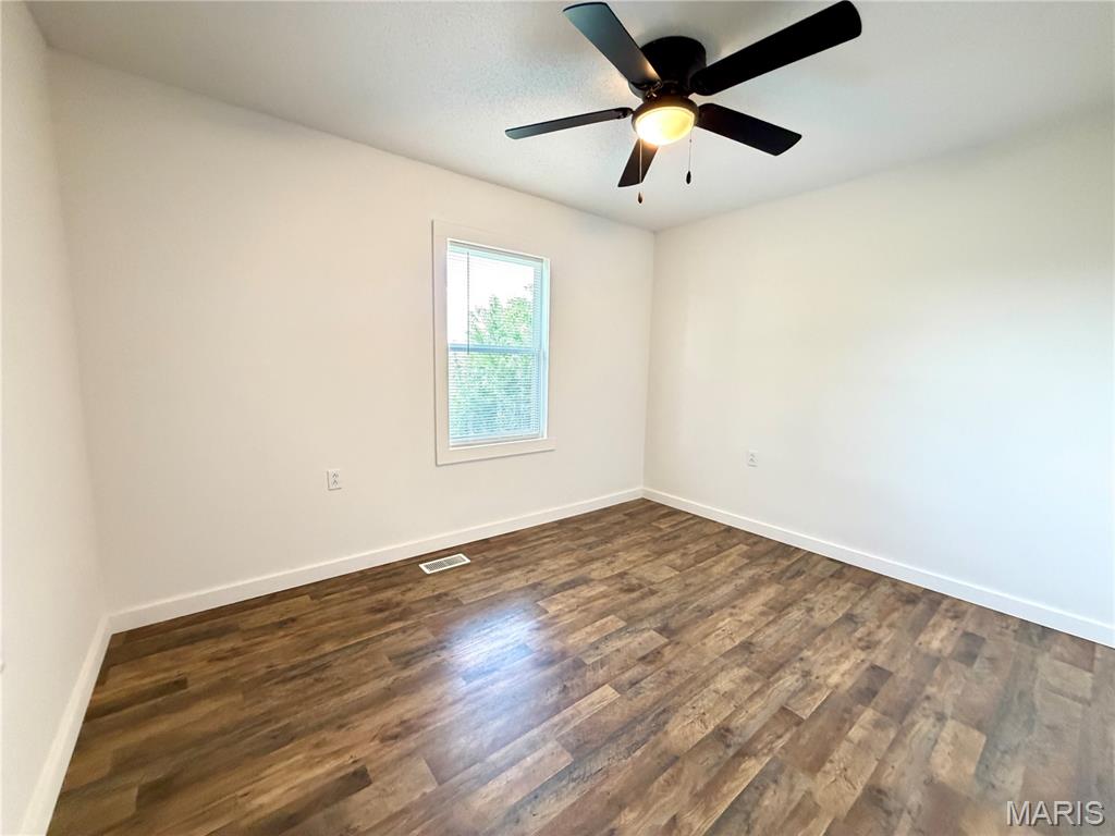 5301 Highway B Property Photo 12