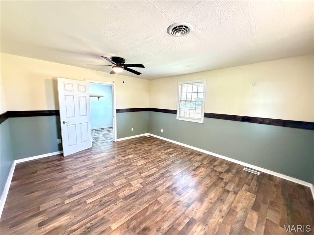 5301 Highway B Property Photo 15
