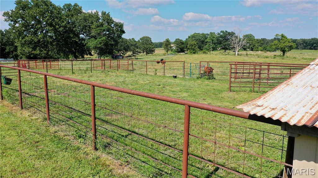 5301 Highway B Property Photo 32