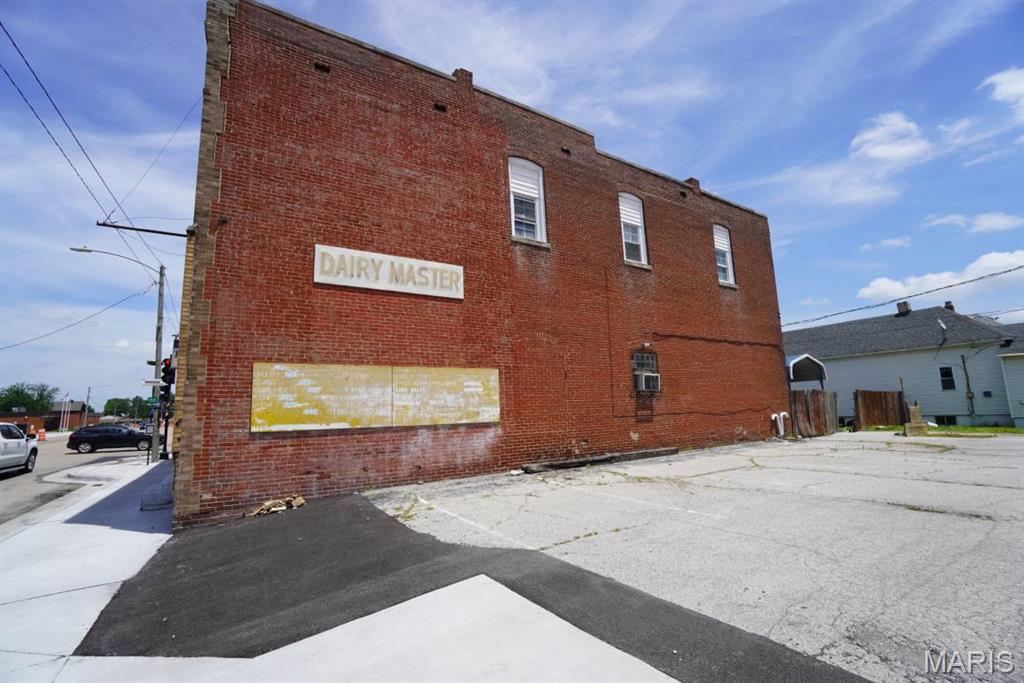 516 Madison Avenue Property Photo 6