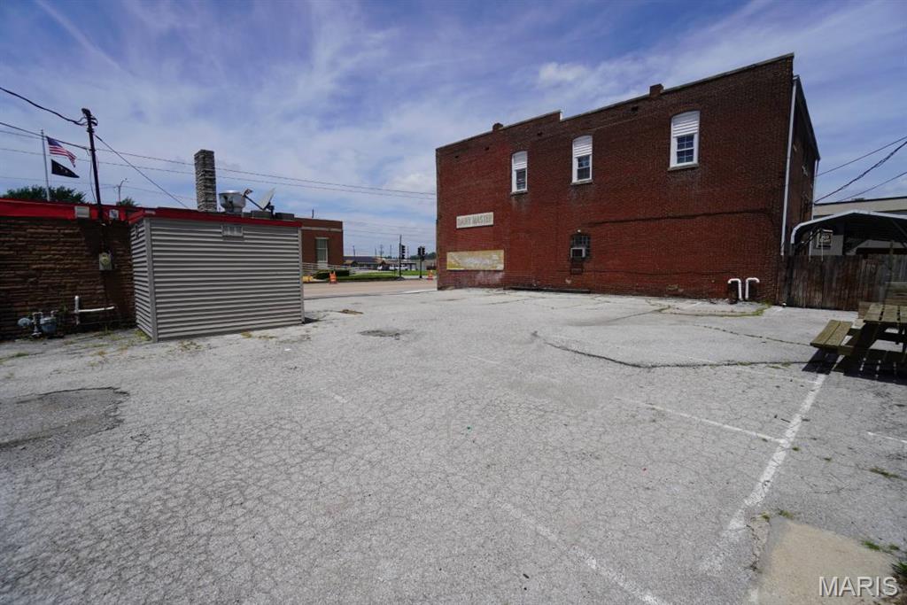 516 Madison Avenue Property Photo 7
