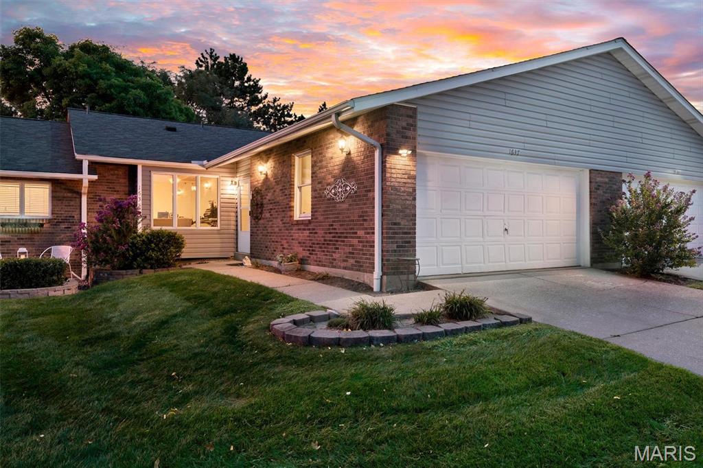 1637 Rosewall Drive B Property Photo 1