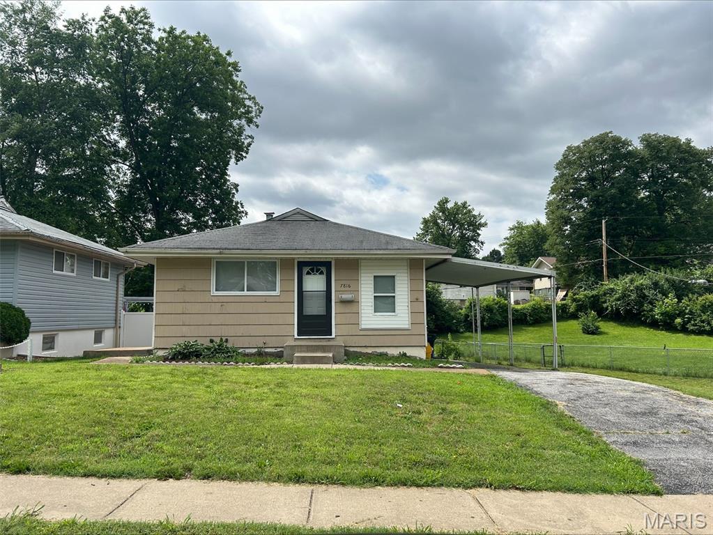 7816 Dartmoor Drive Property Photo 1