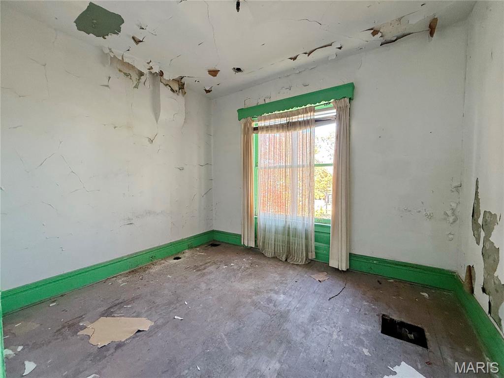 4762 Labadie Avenue Property Photo 8