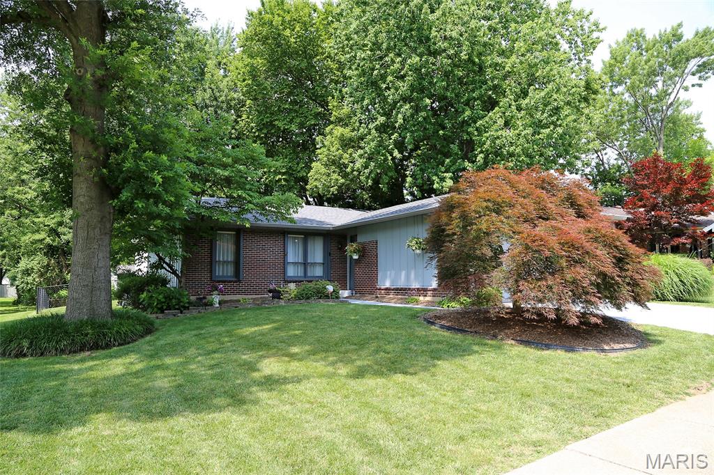 1571 Barkwood Drive Property Photo 1