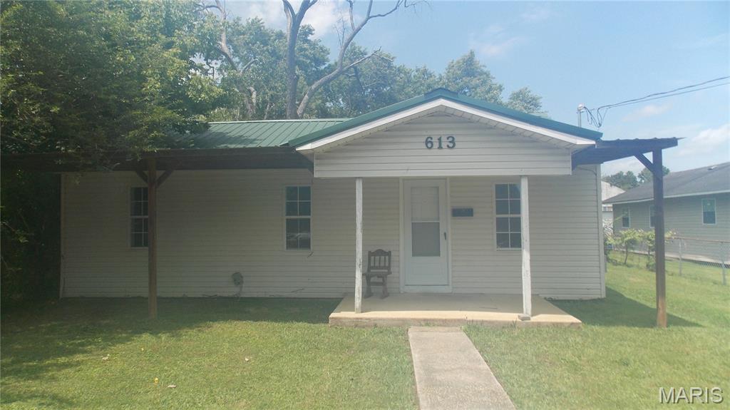 613 Don Street Property Photo 1