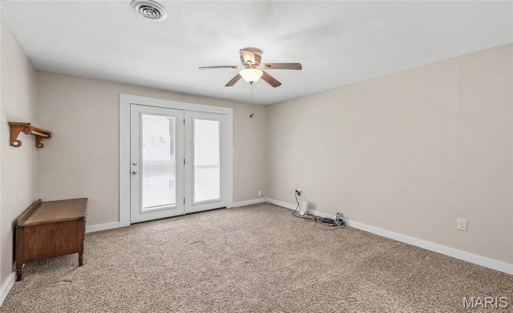11090 Highway K Property Photo 15