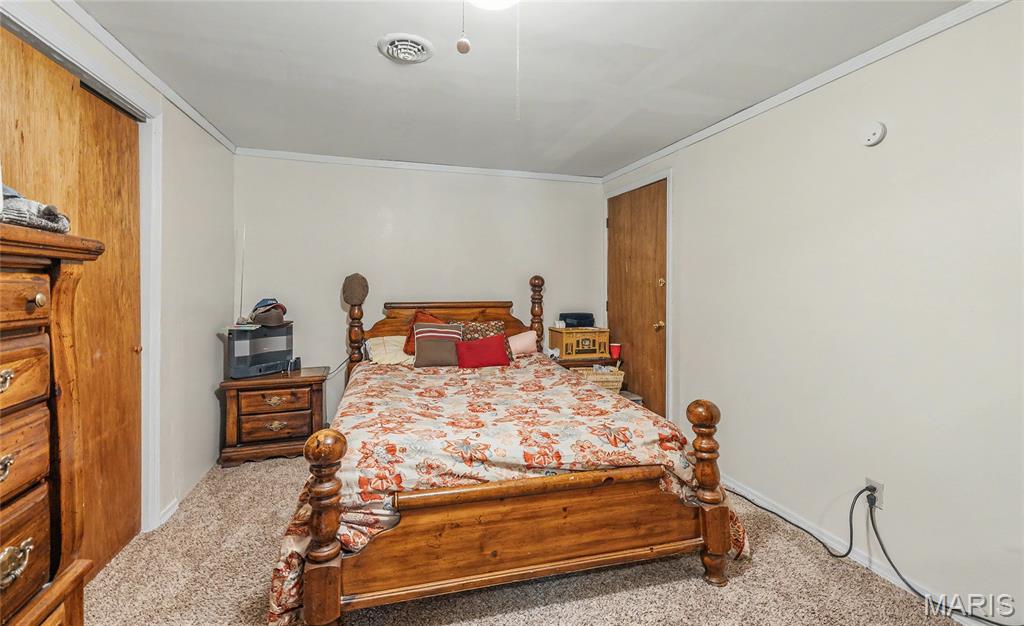 11090 Highway K Property Photo 18
