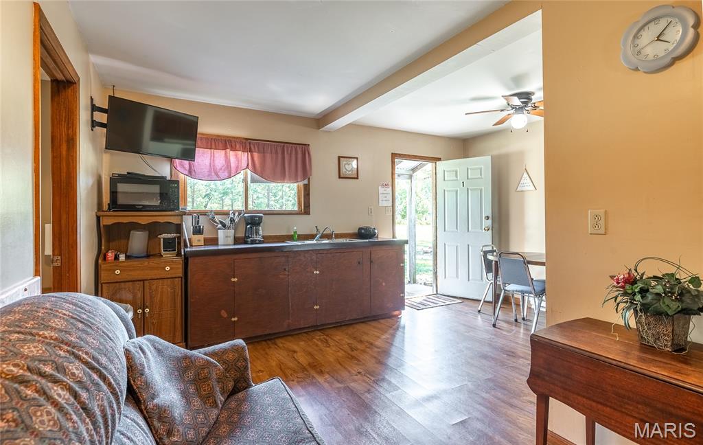 11090 Highway K Property Photo 26