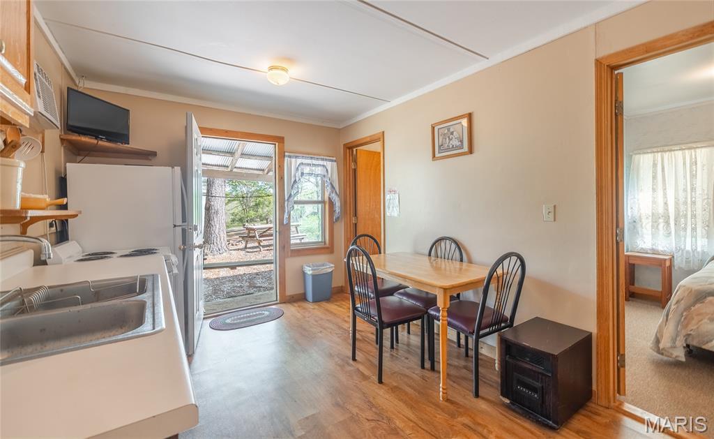 11090 Highway K Property Photo 32
