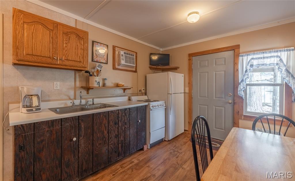 11090 Highway K Property Photo 33