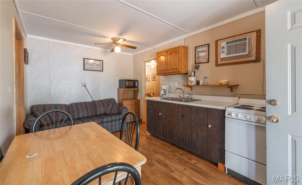 11090 Highway K Property Photo 34