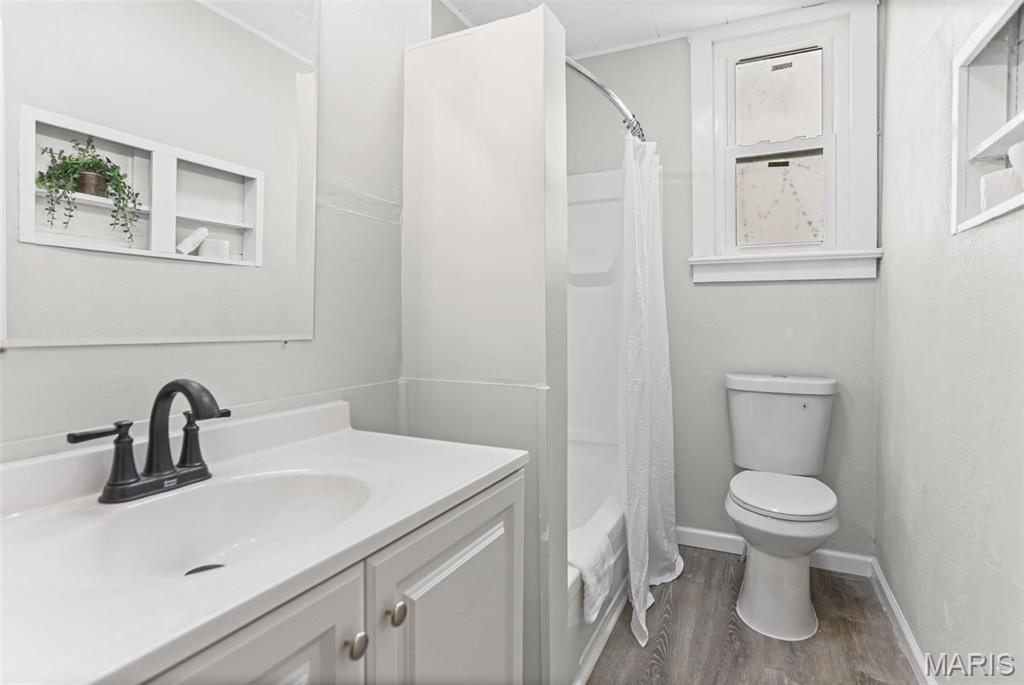 312 S Jackson Street Property Photo 15