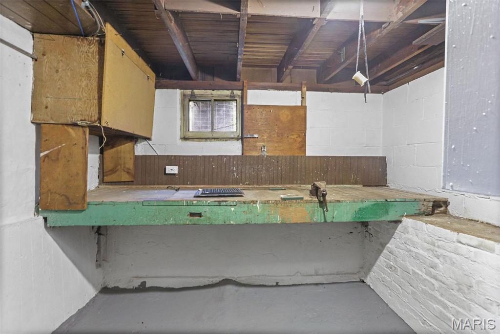 312 S Jackson Street Property Photo 37