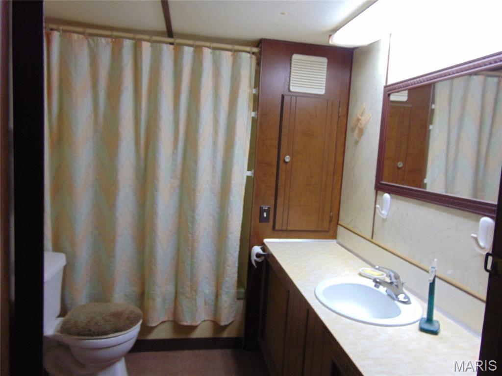 52 Walleye Property Photo 9