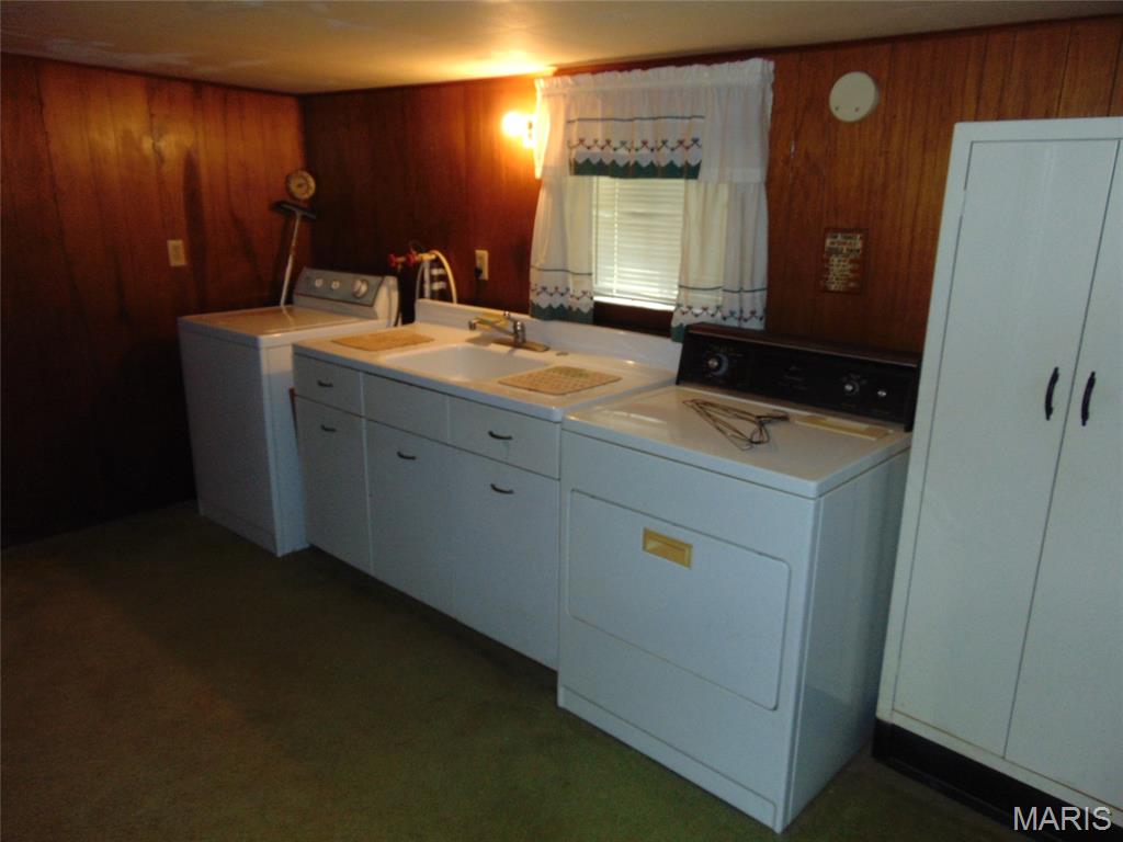 52 Walleye Property Photo 11