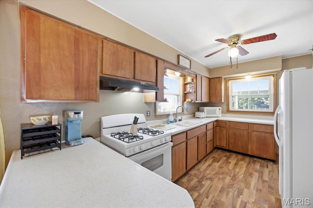 706 Main Property Photo 10