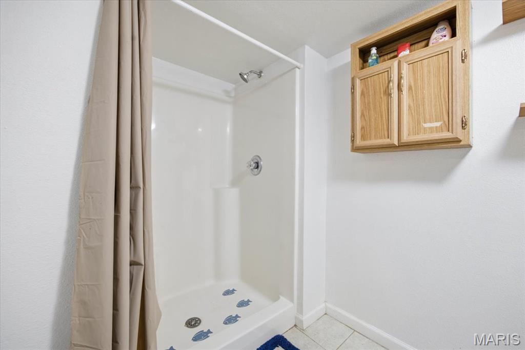 706 Main Property Photo 22