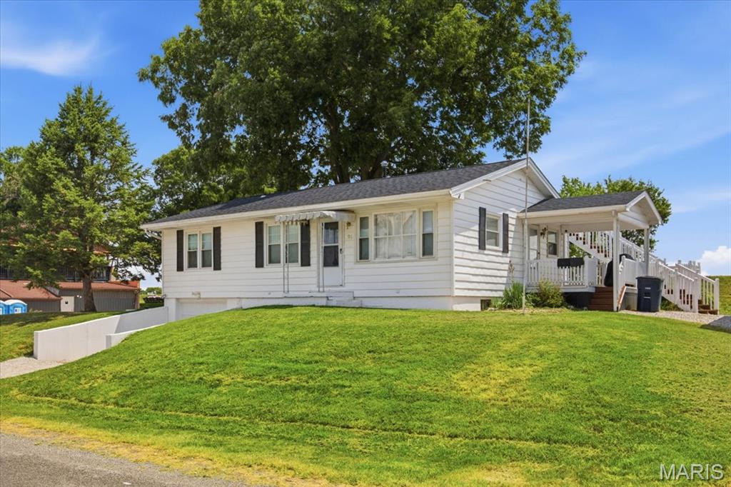 706 Main Property Photo 44