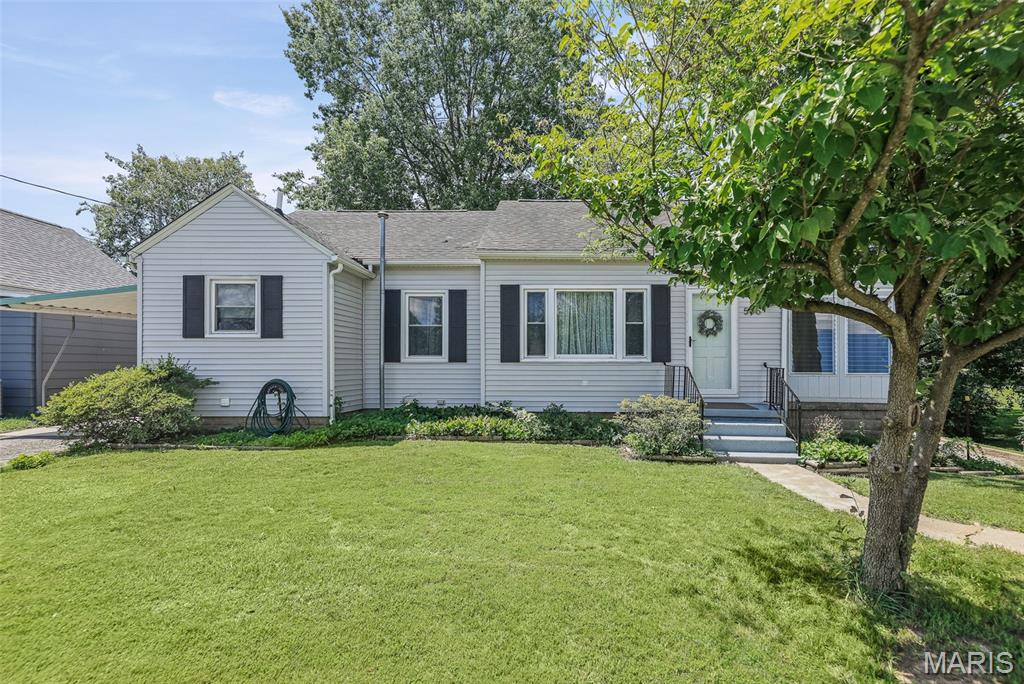 506 St Louis Property Photo 1