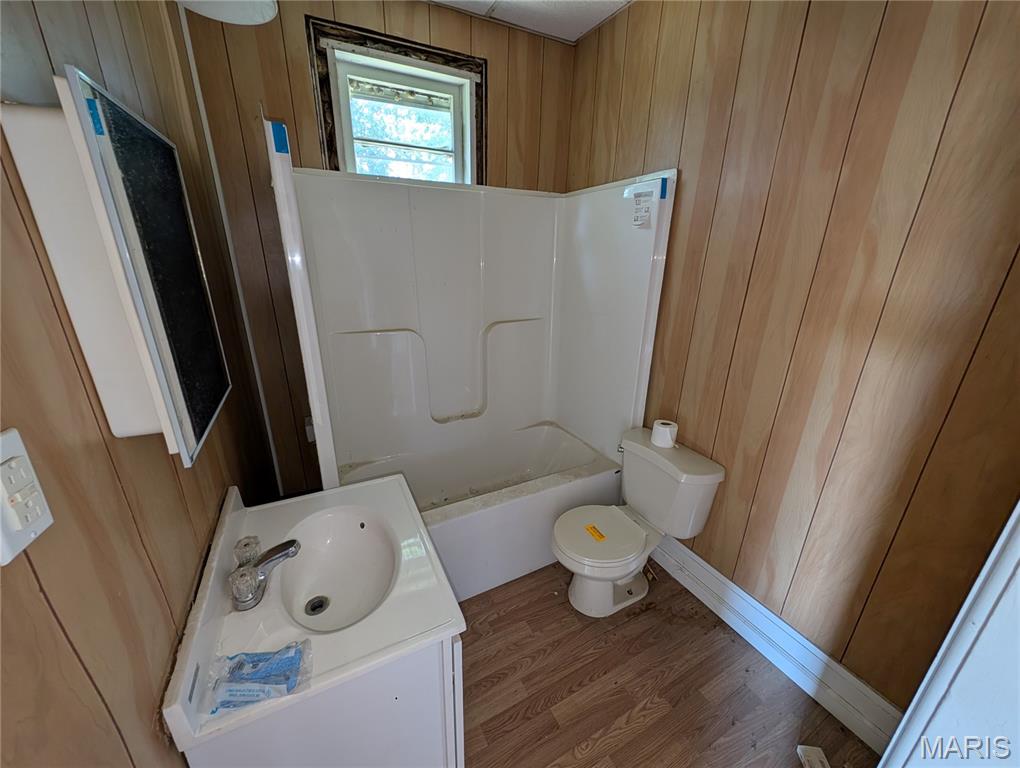 405 Academy Street Property Photo 6