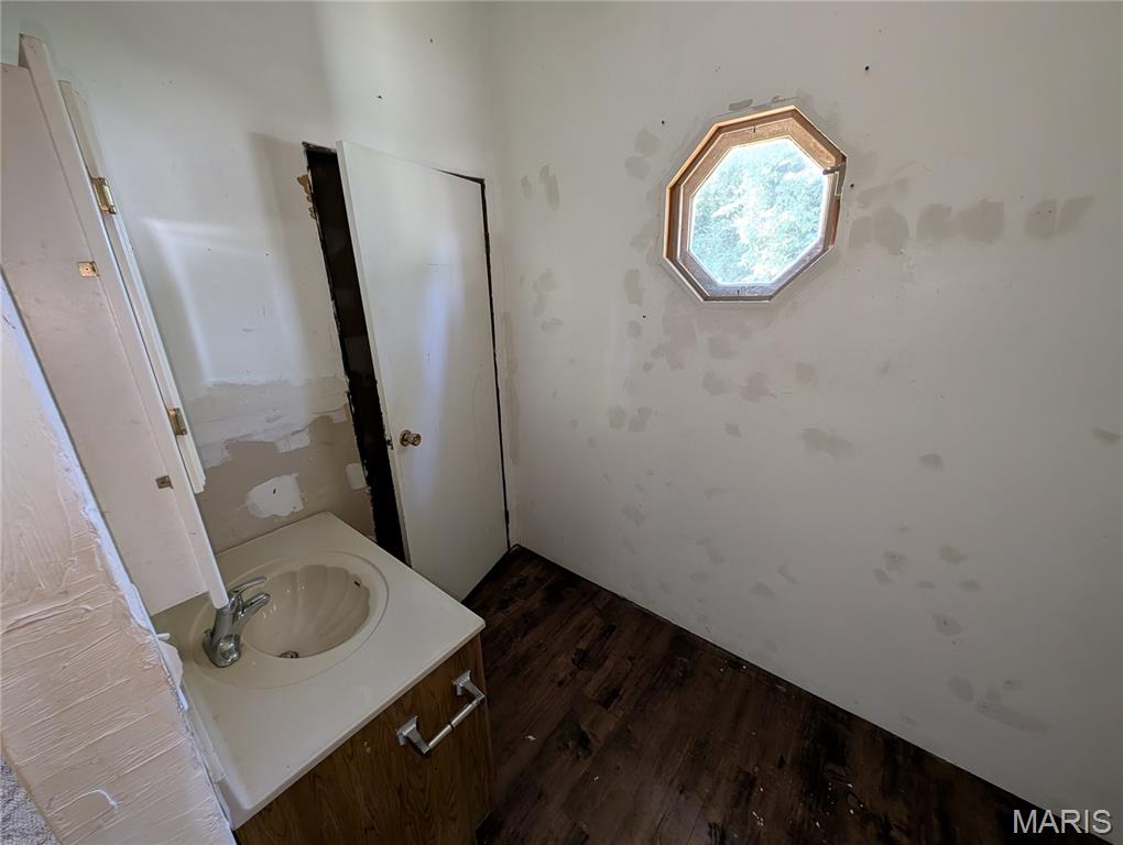 405 Academy Street Property Photo 16
