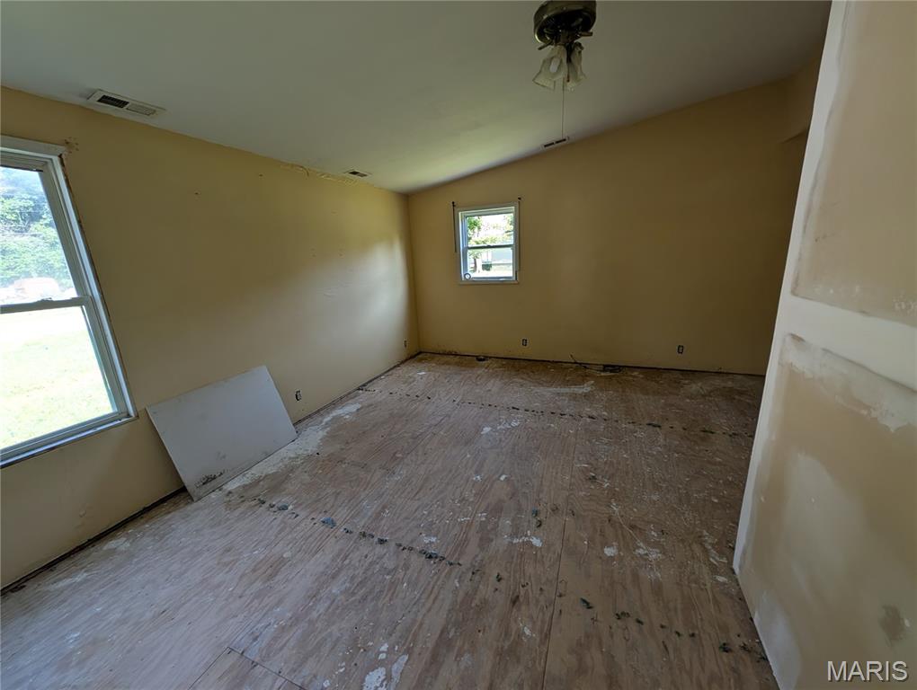 405 Academy Street Property Photo 18