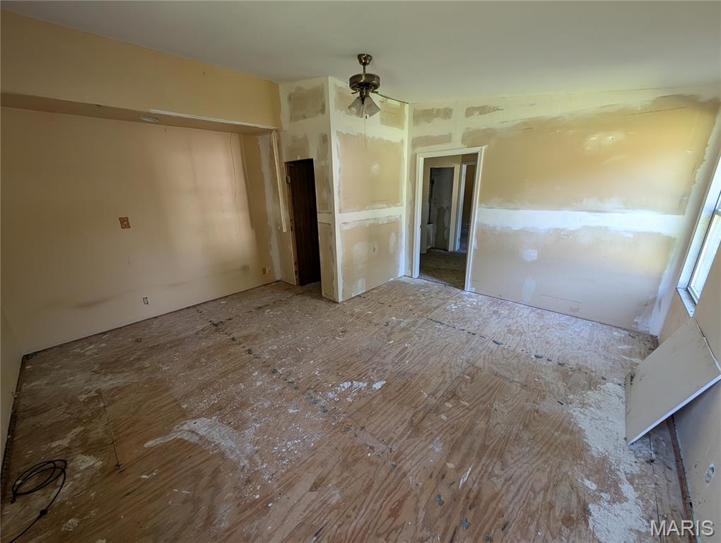 405 Academy Street Property Photo 19
