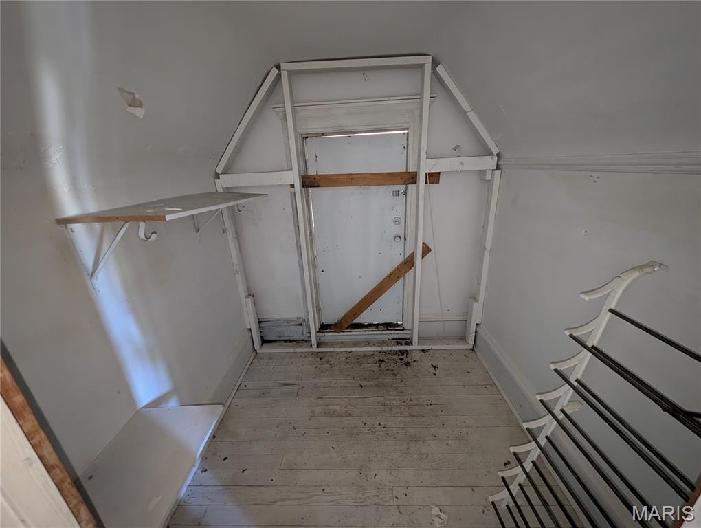 405 Academy Street Property Photo 23