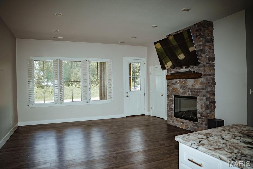 165 Duranda Drive Property Photo 2