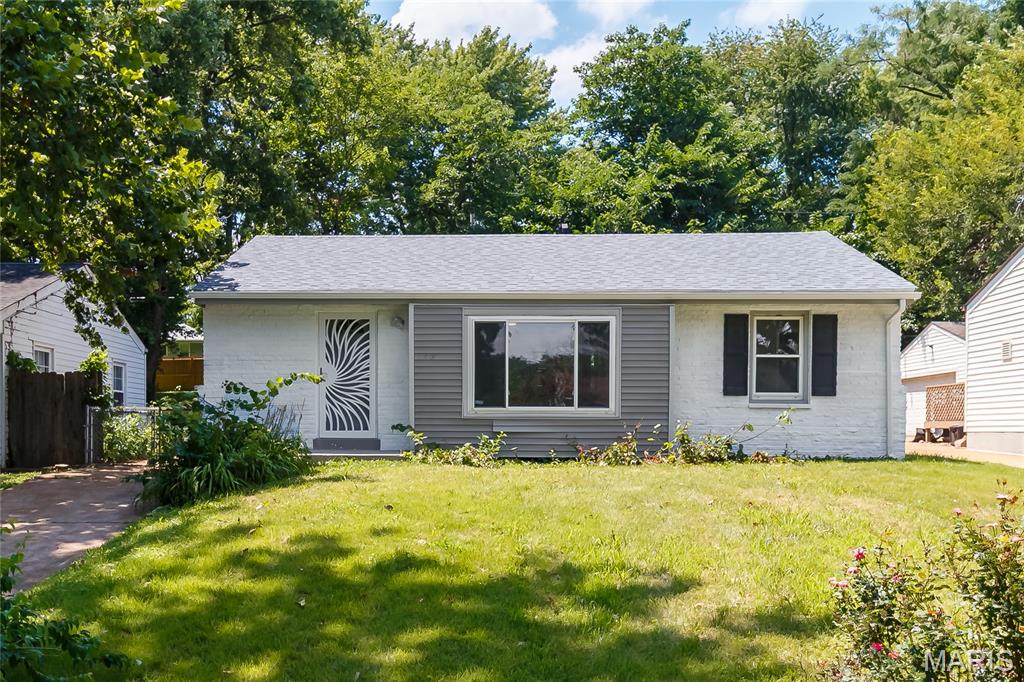 145 Chateau Drive Property Photo 1