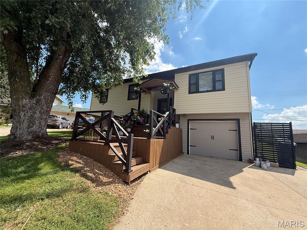 4 Paulina Drive