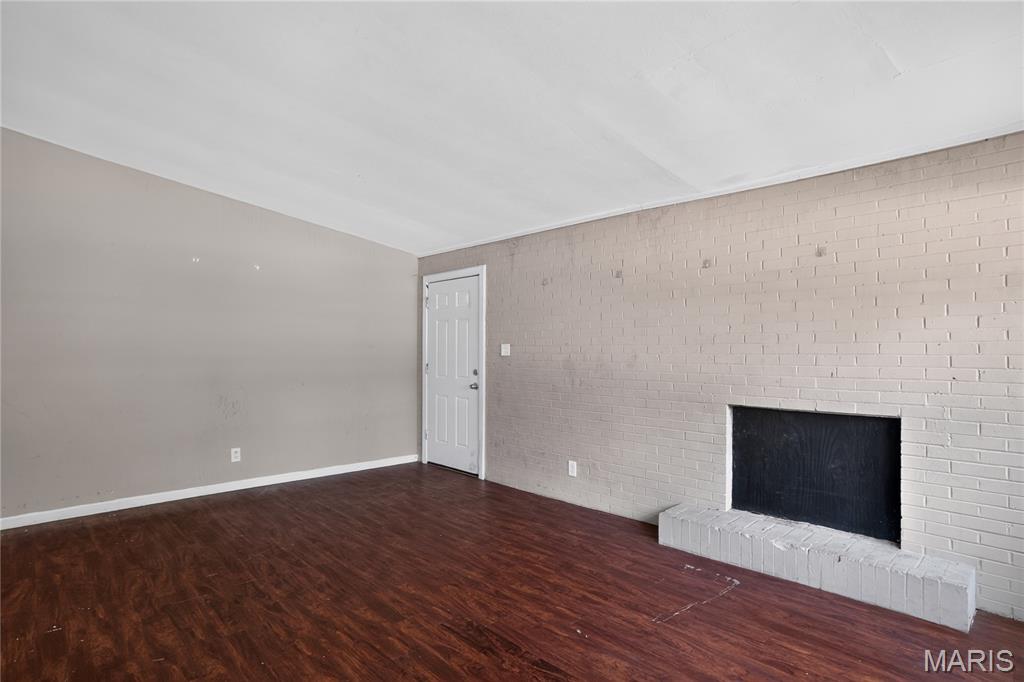 6851 Woodhurst Drive Property Photo 4