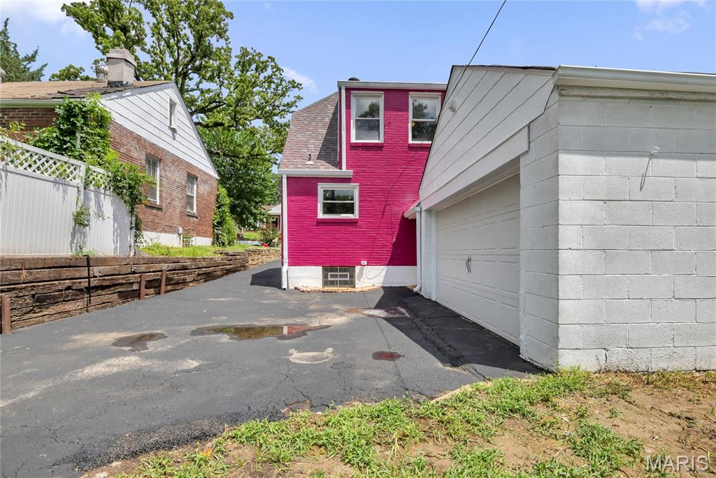 1545 Moore Place Property Photo 32