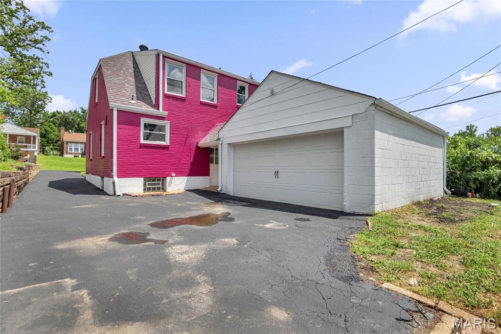 1545 Moore Place Property Photo 33