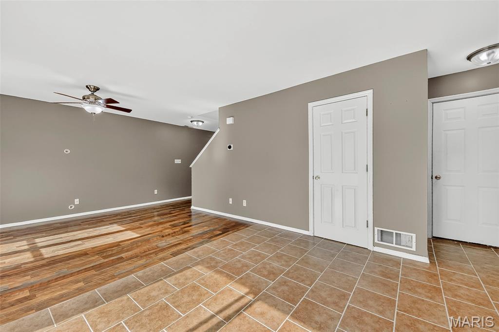 210 Homeshire Circle 55 Property Photo 12