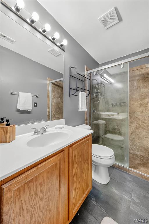 210 Homeshire Circle 55 Property Photo 22
