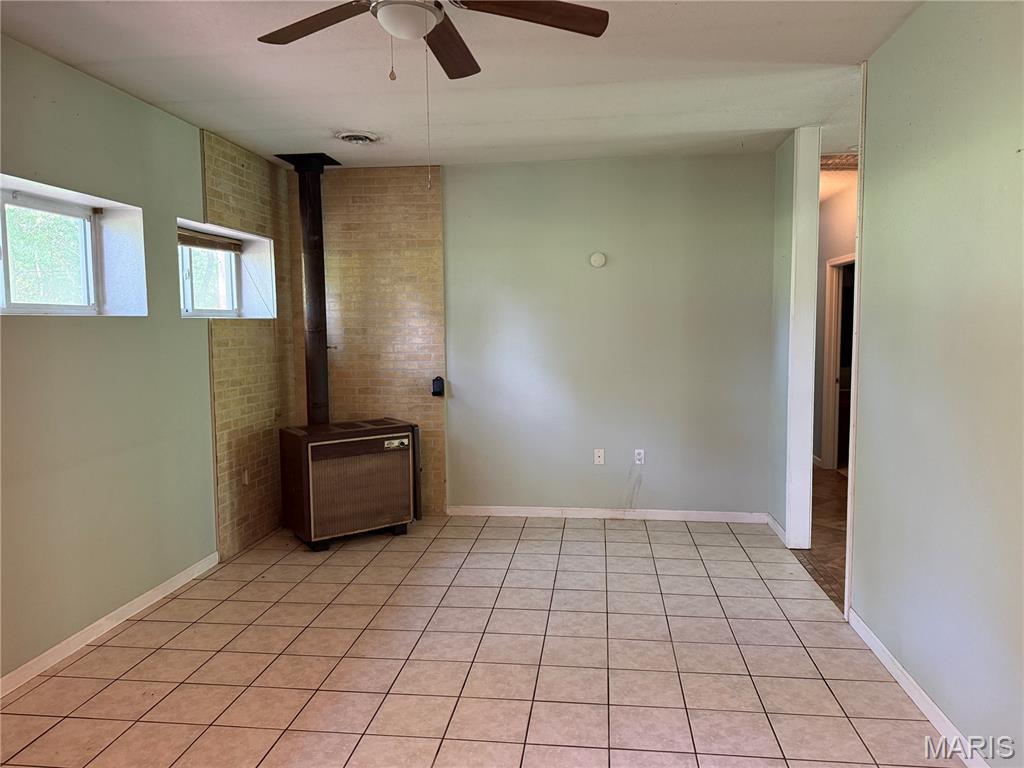 26044726 Property Photo 4