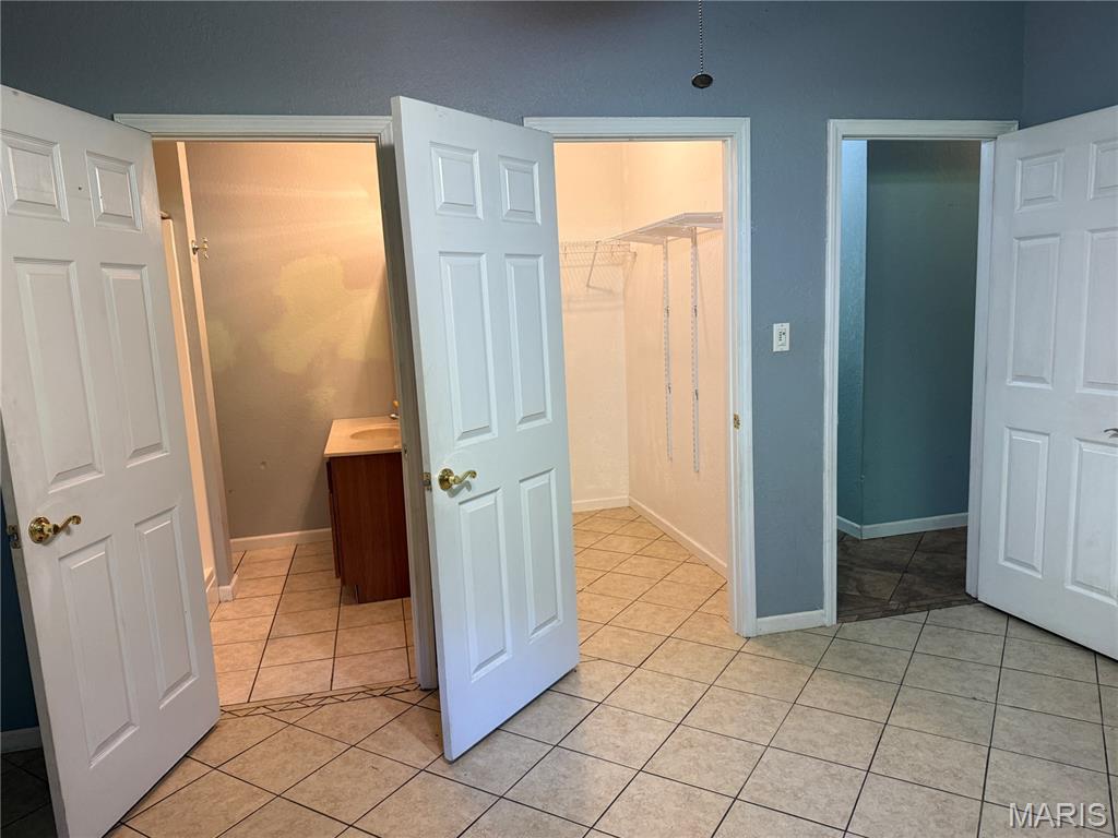 26044726 Property Photo 15