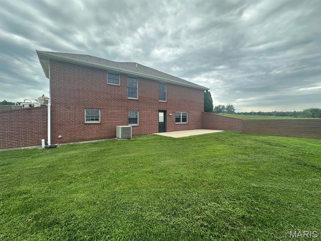 21880 Highway B Property Photo 5