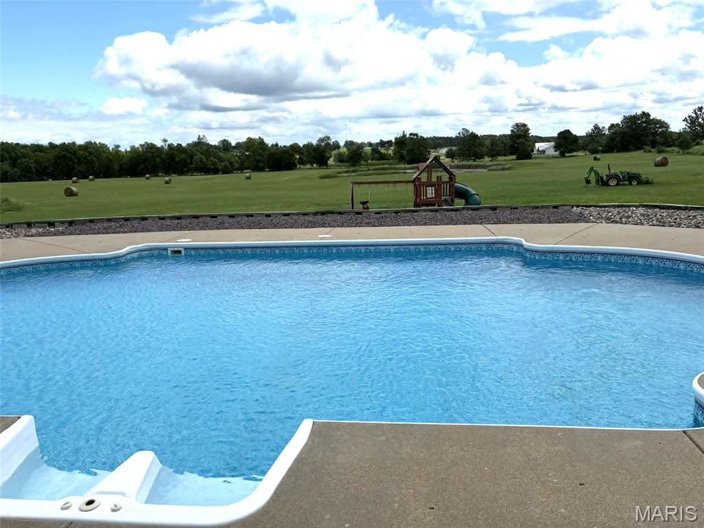 21880 Highway B Property Photo 9