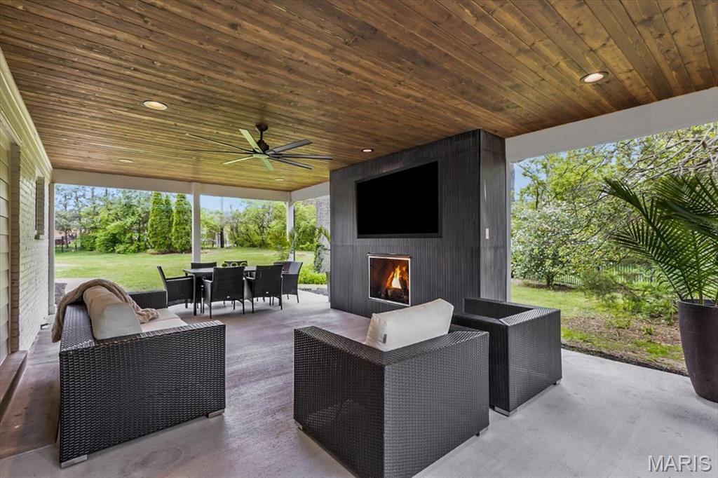 410 Monaco Drive Property Photo 34