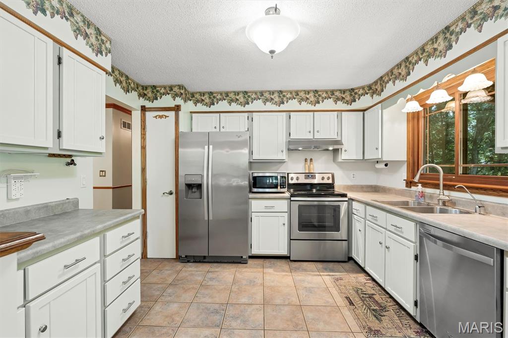15740 Ruby Lane Property Photo 4