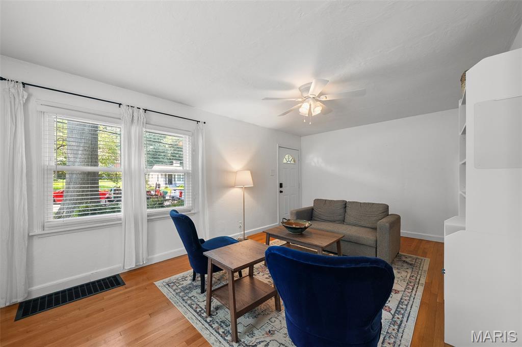 837 Greeley Avenue Property Photo 6