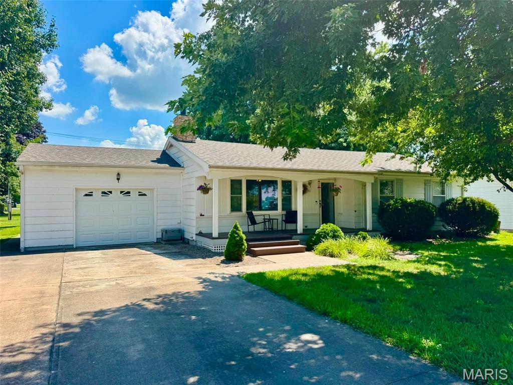 311 Meadow Drive Property Photo 1