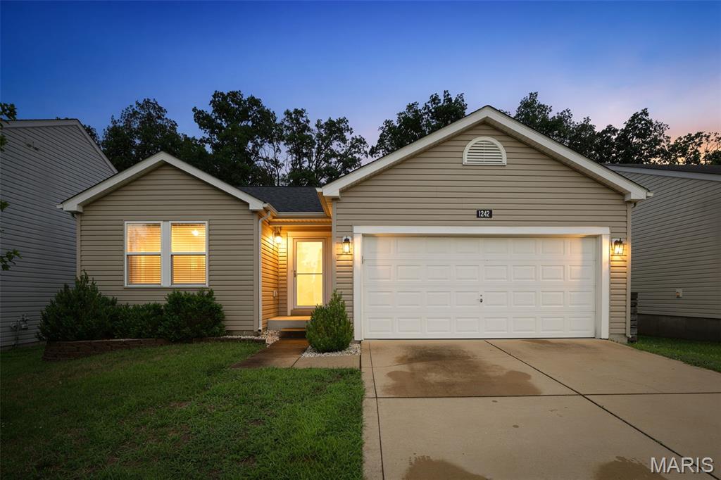1242 Oakholt Court Property Photo 1