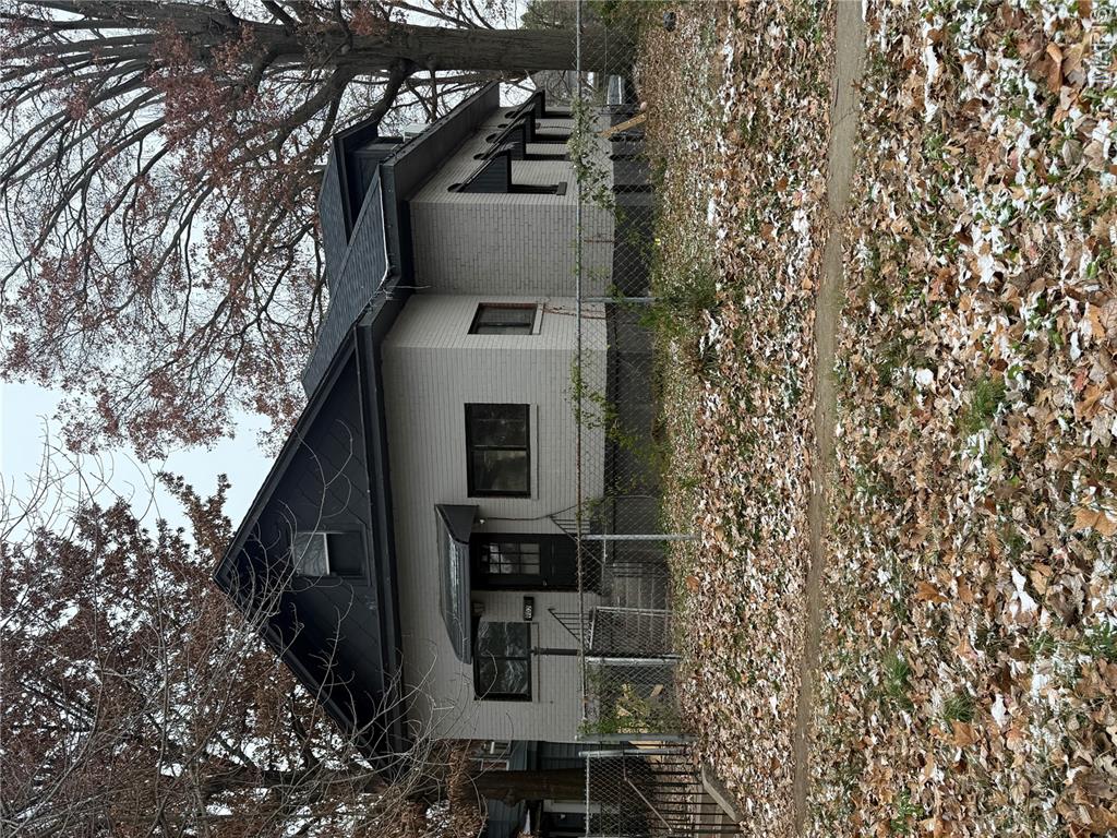 902 Jefferson Avenue Property Photo 1