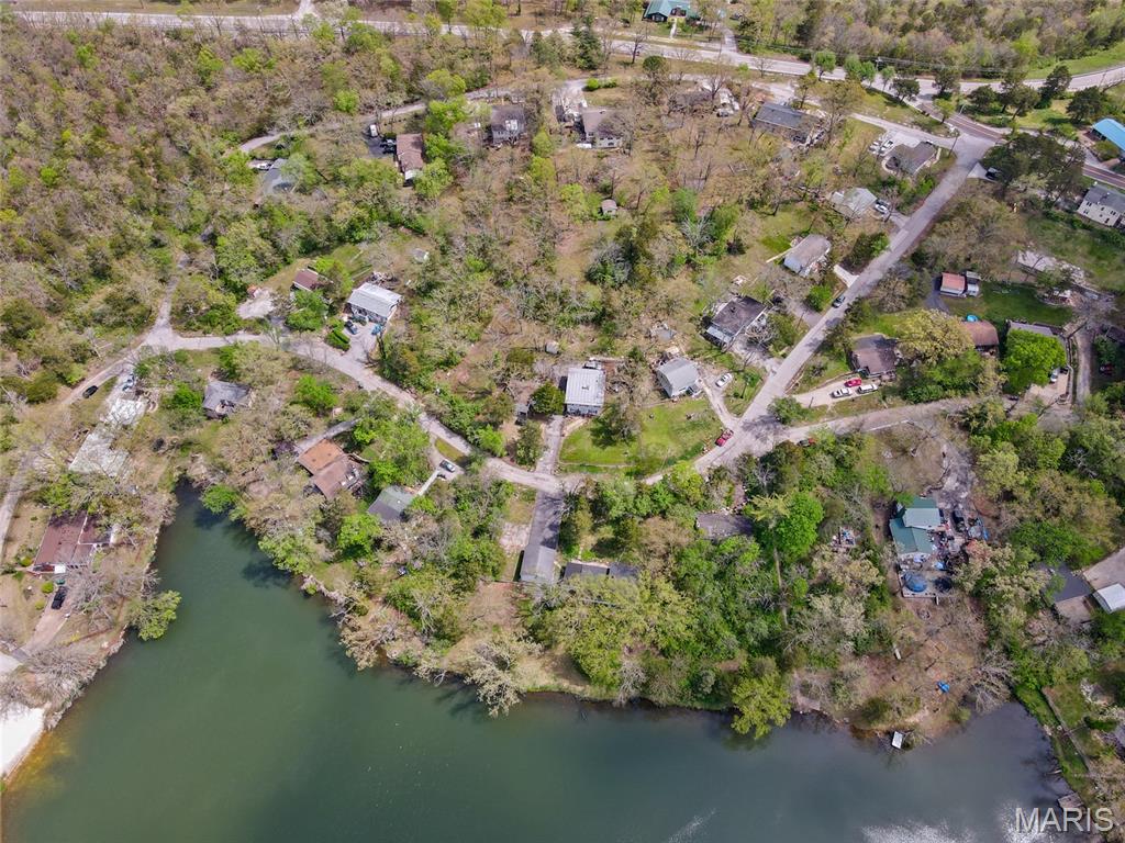 8434 Lake Drive Property Photo 3