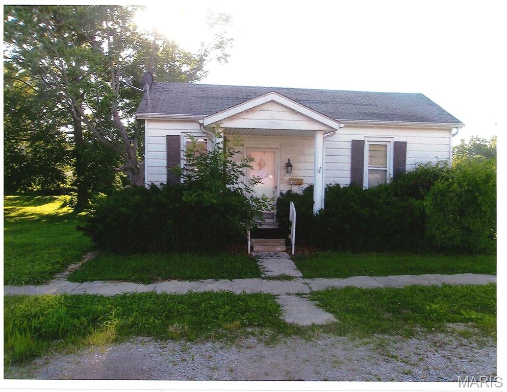 200 S Clinton Street Property Photo 1